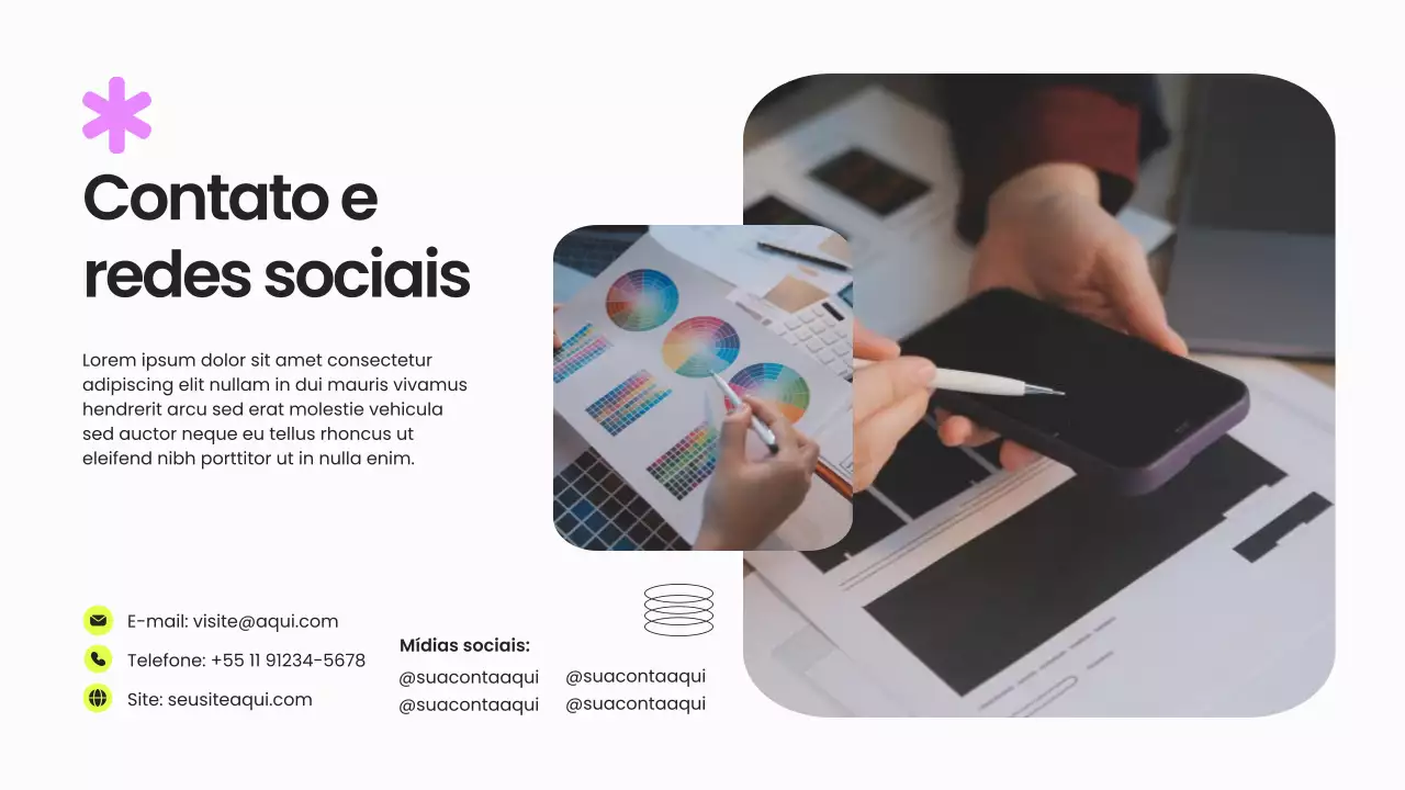 Apresentação de Portfólio de Design Geométrico Moderno