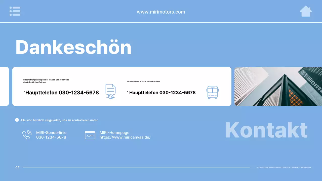 Himmelblaue moderne Autowerbung