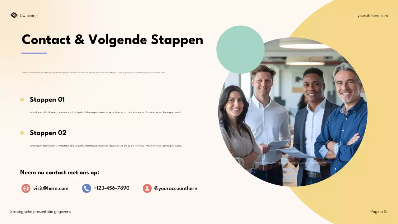 Eenvoudige moderne datastrategische presentatie