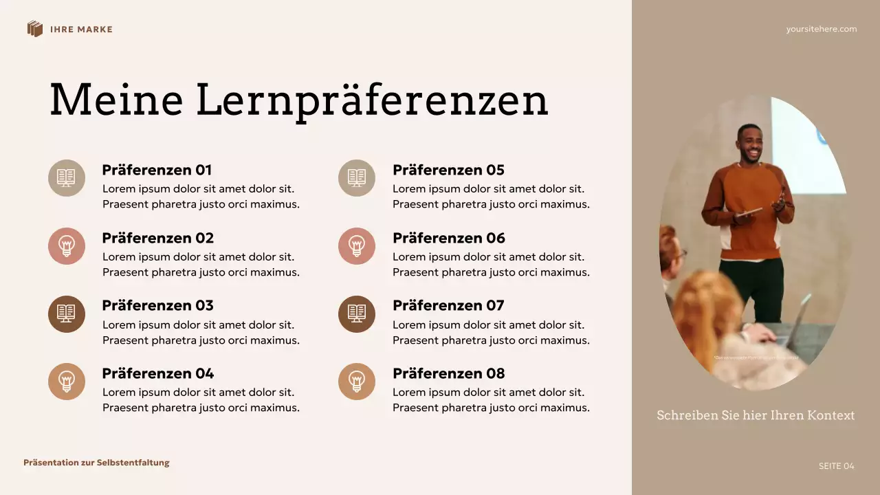 Beige und braune Blumen-Präsentation zur Selbstentwicklung