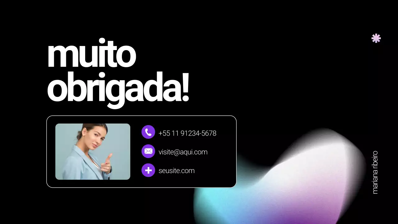 Apresentação do Portfólio do Designer UI UX em Preto e Branco