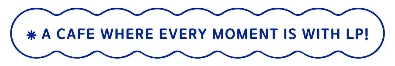 남색의 심플하고 깔끔한 구름 도형과 감성적인 텍스트 문구 조합 스타일 카페