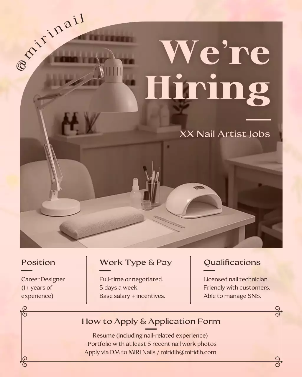 iklan lowongan kerja modern berwarna krem