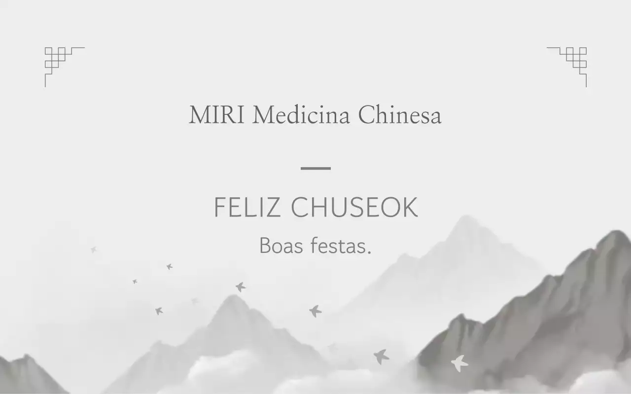 Saudações tradicionais Chuseok em preto e branco