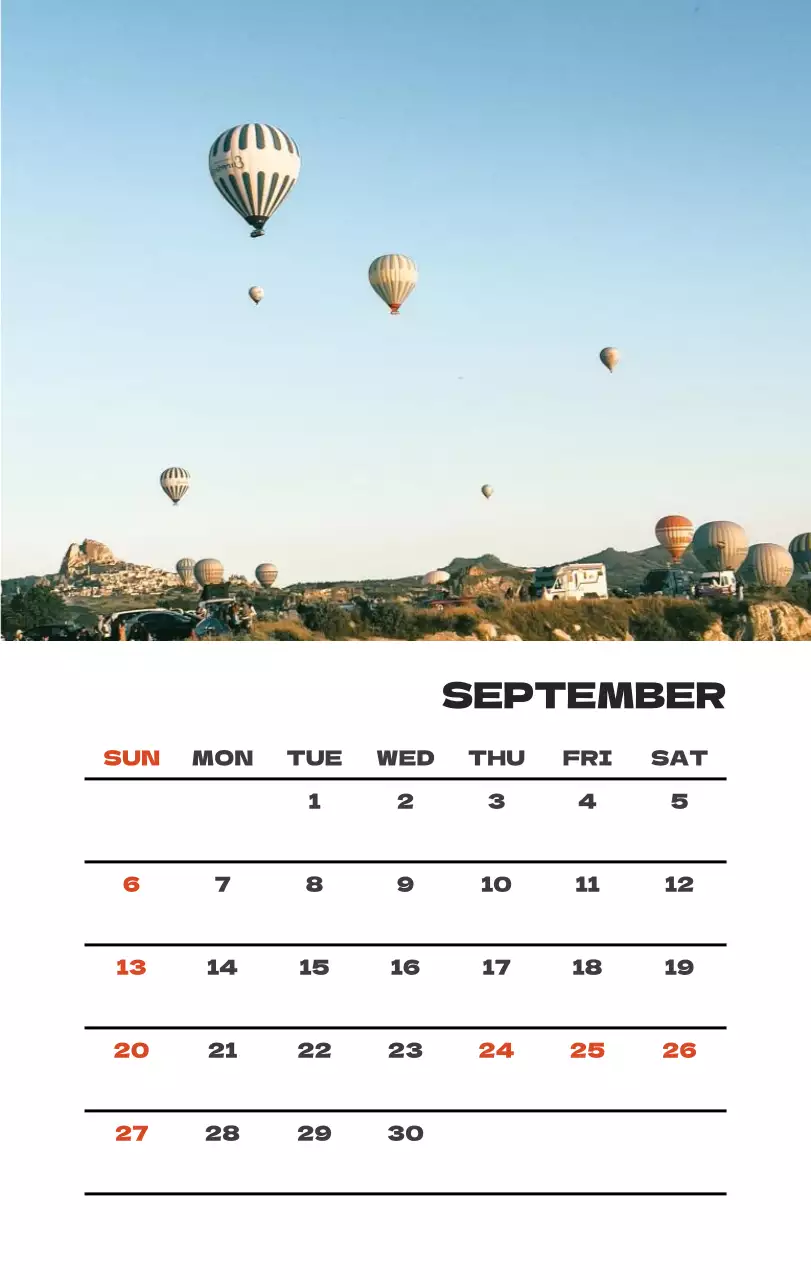 사계절 풍경의 여행 사진과 깔끔하고 과감한 텍스트 레이아웃의 연말 연시 기념 여행사 기업