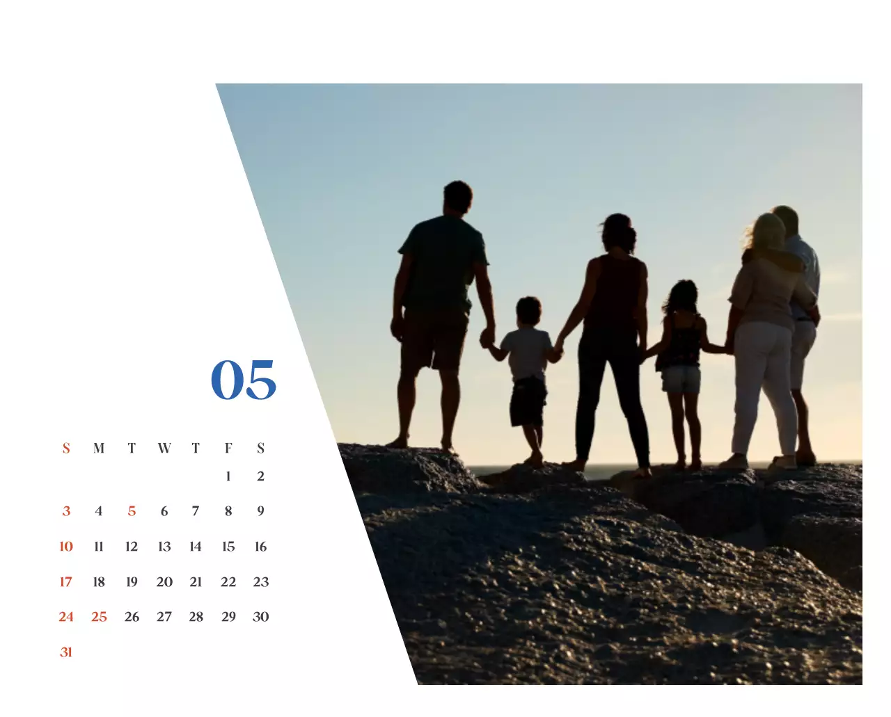 계절별 풍경 사진이 담긴 병원 달력