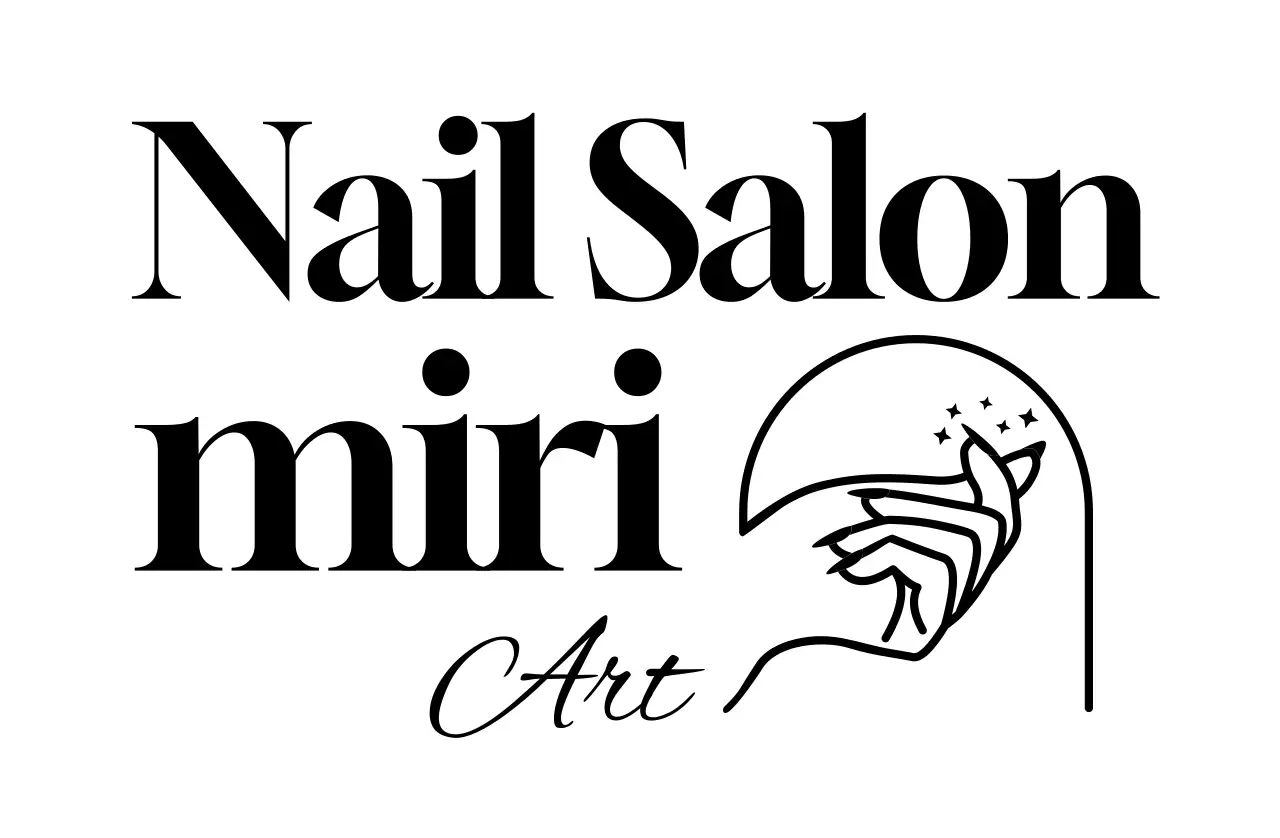 白黒 シンプル ネイルサロン ロゴ おしゃれ