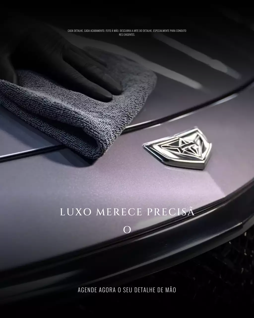 Publicidade de carro de luxo cinza