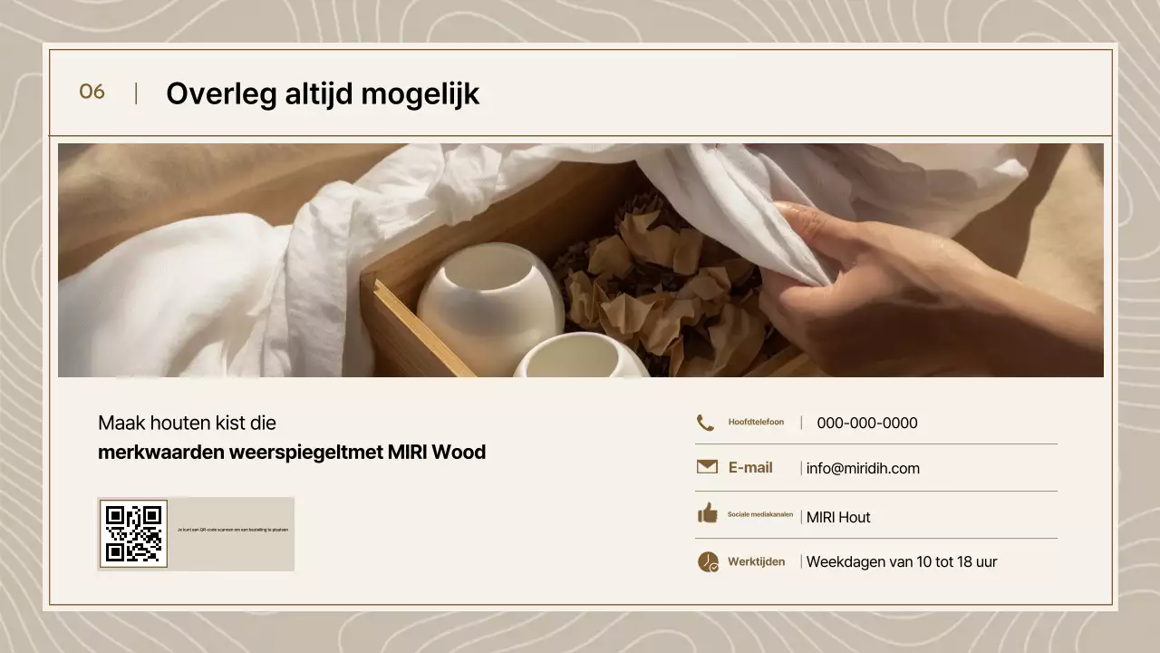 Beige Eenvoudige Catalogus Promotie