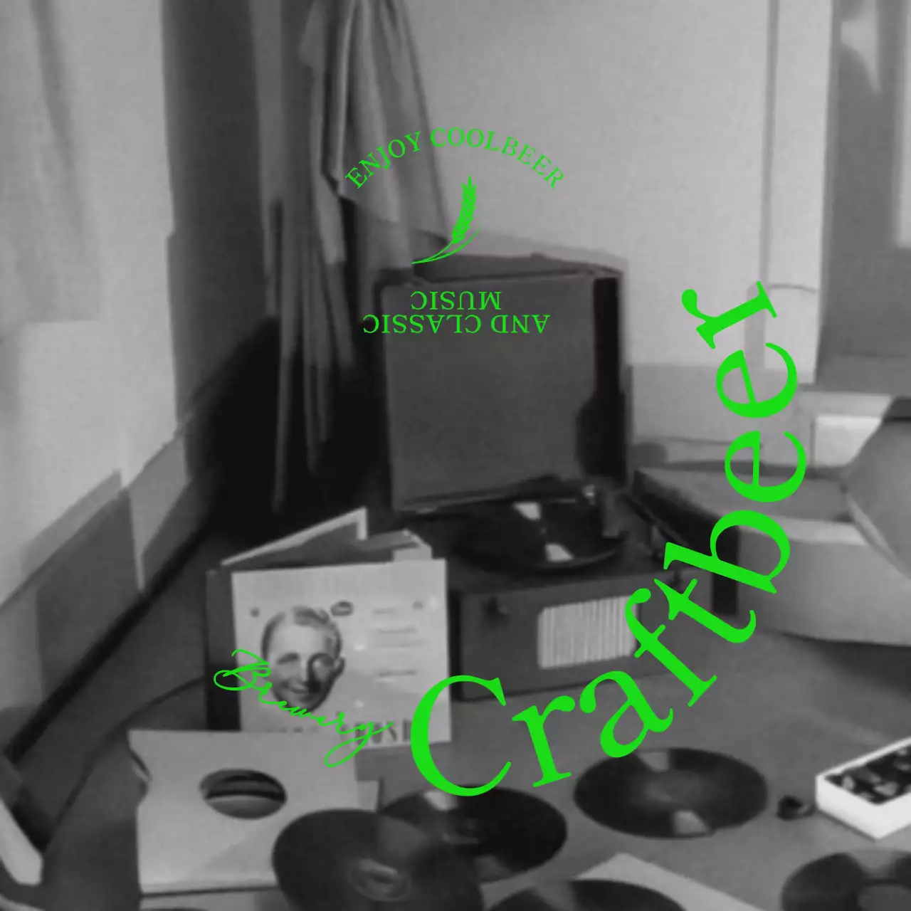 감성적인 흑백사진과 세리프체의 빈티지한 느낌의 펍