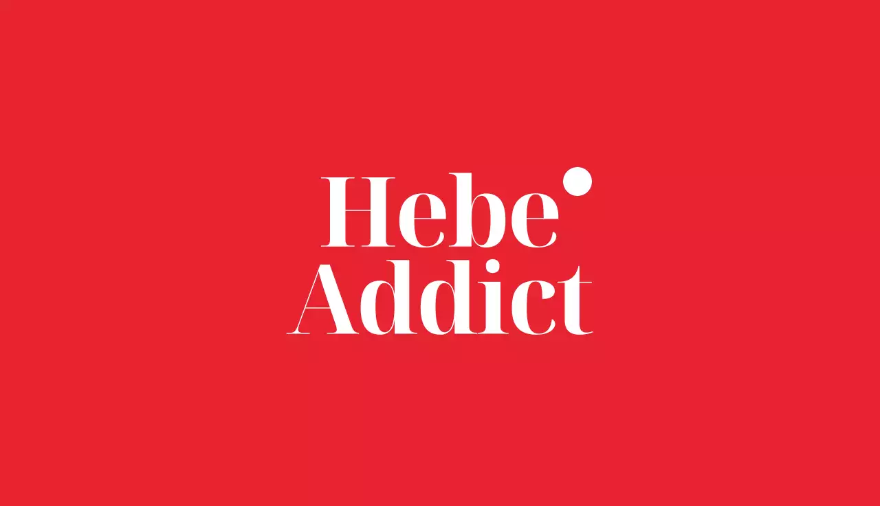 짙은 붉은색이 돋보이는 깔끔한 명함 스타일