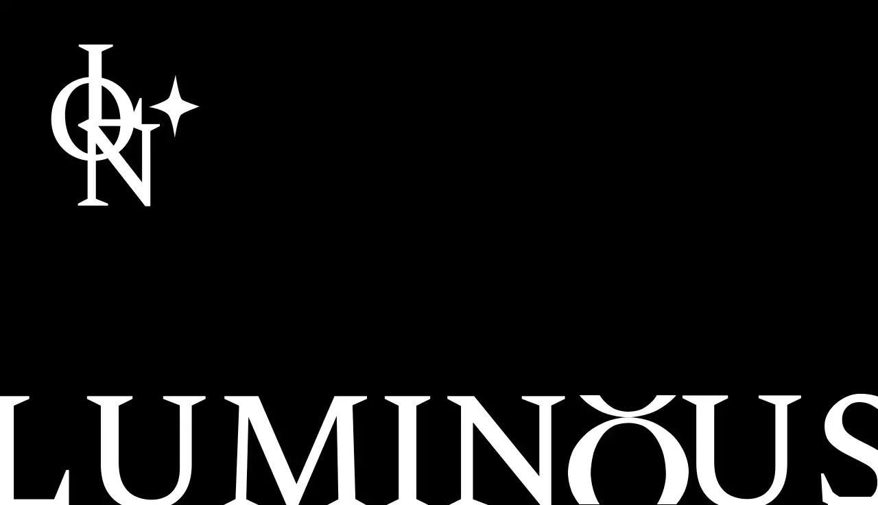 검정색과 하얀색의 모던하고 감성적인 텍스트 조합 로고 스타일의 뷰티 아티스트 정보 안내