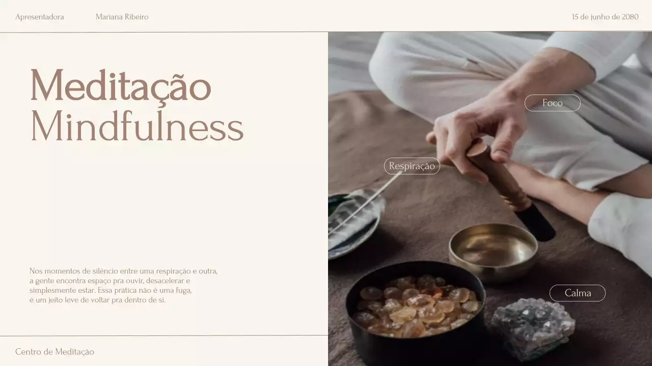 Apresentação da palestra sobre meditação minimalista em tons de bege