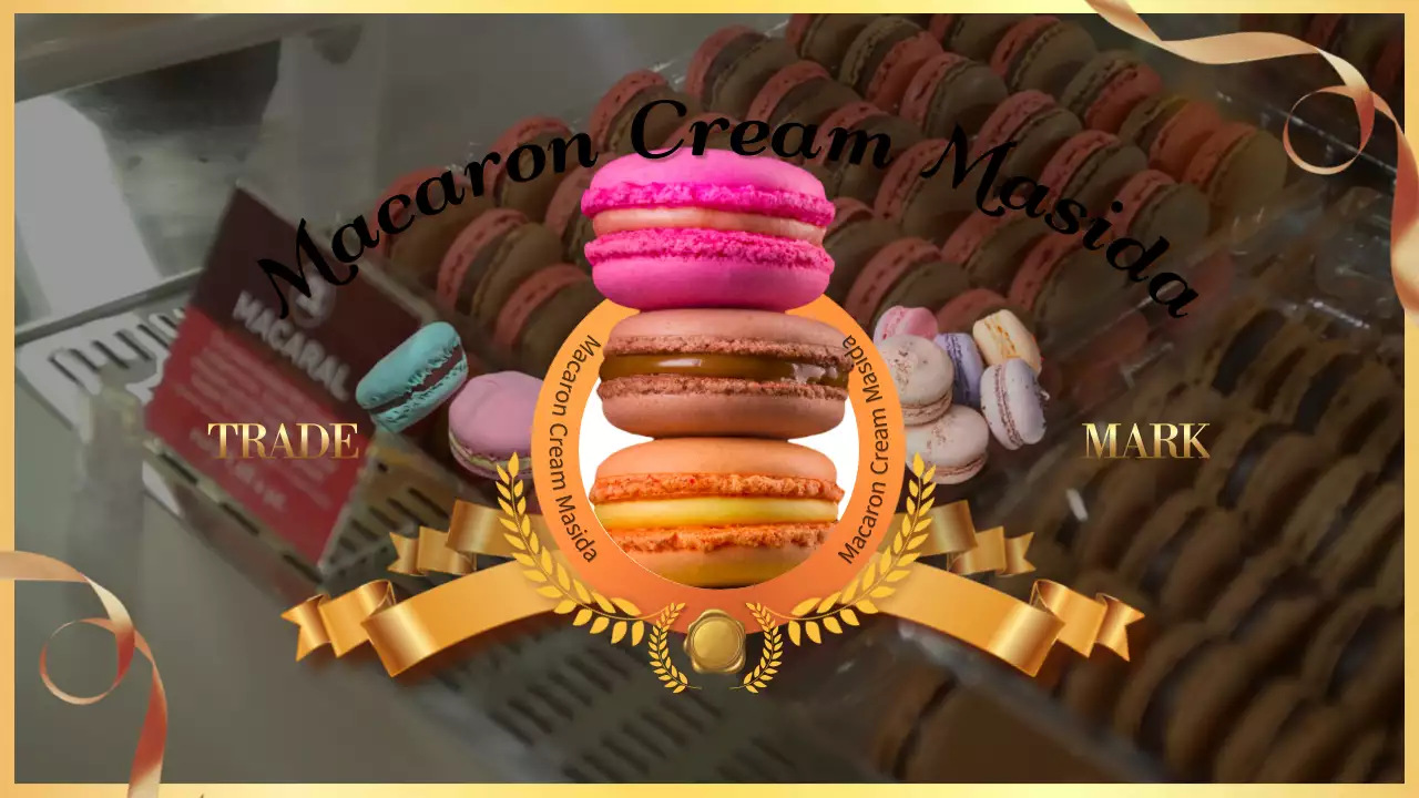 금색 글씨가 고급스러운 영화오프닝 패러디 마카롱 썸네일