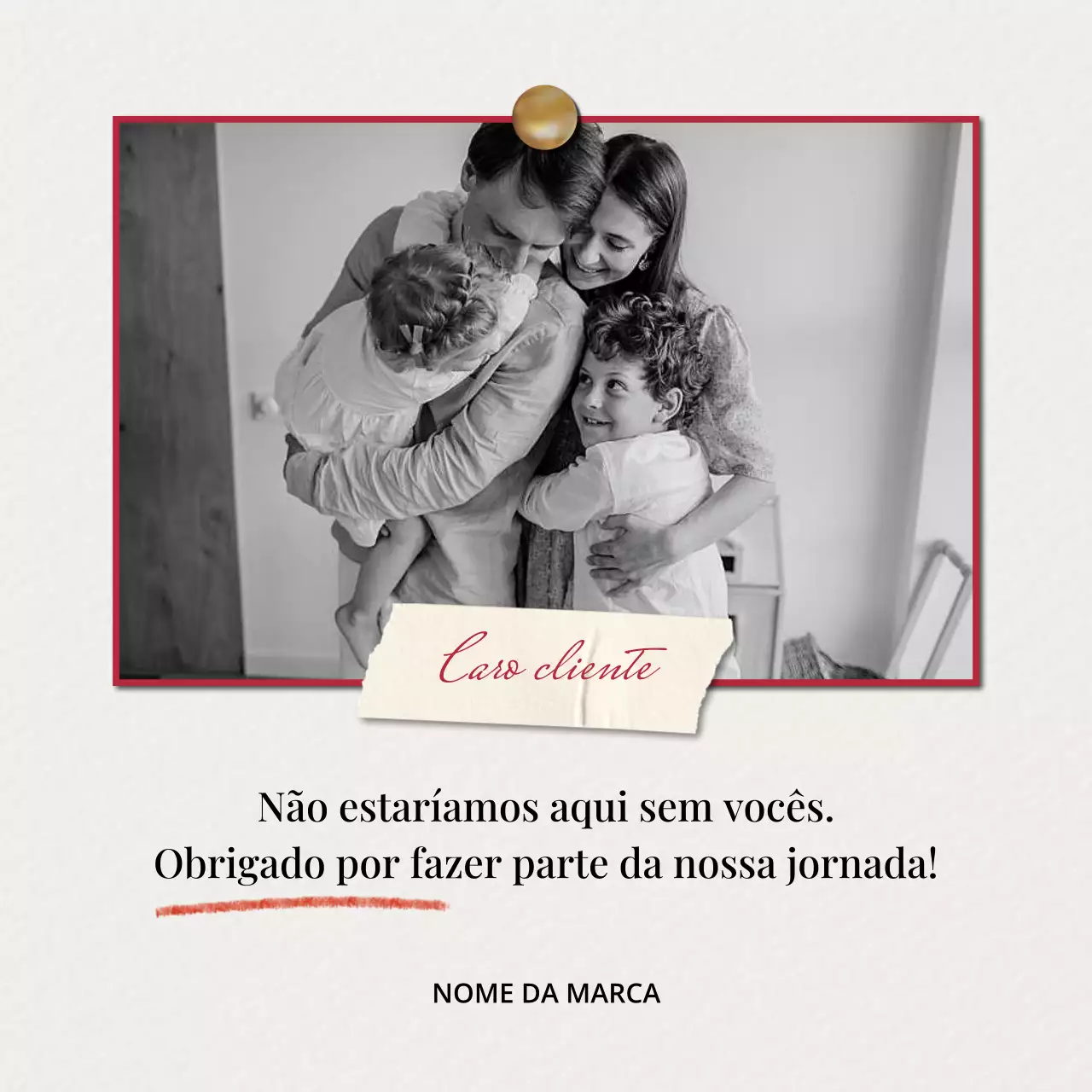 Mensagem minimalista em branco e vermelho para o Ano Novo nas redes sociais.