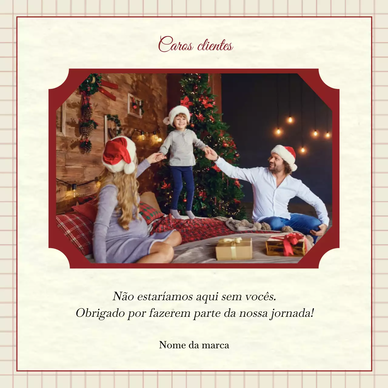 Mensagem minimalista de Natal em tons de bege e vermelho para redes sociais.