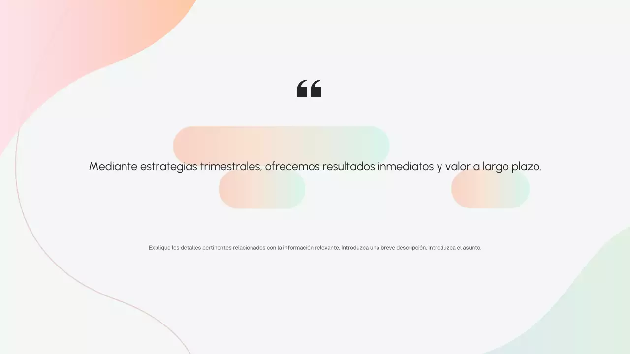 Presentación de estrategia empresarial moderna en beige