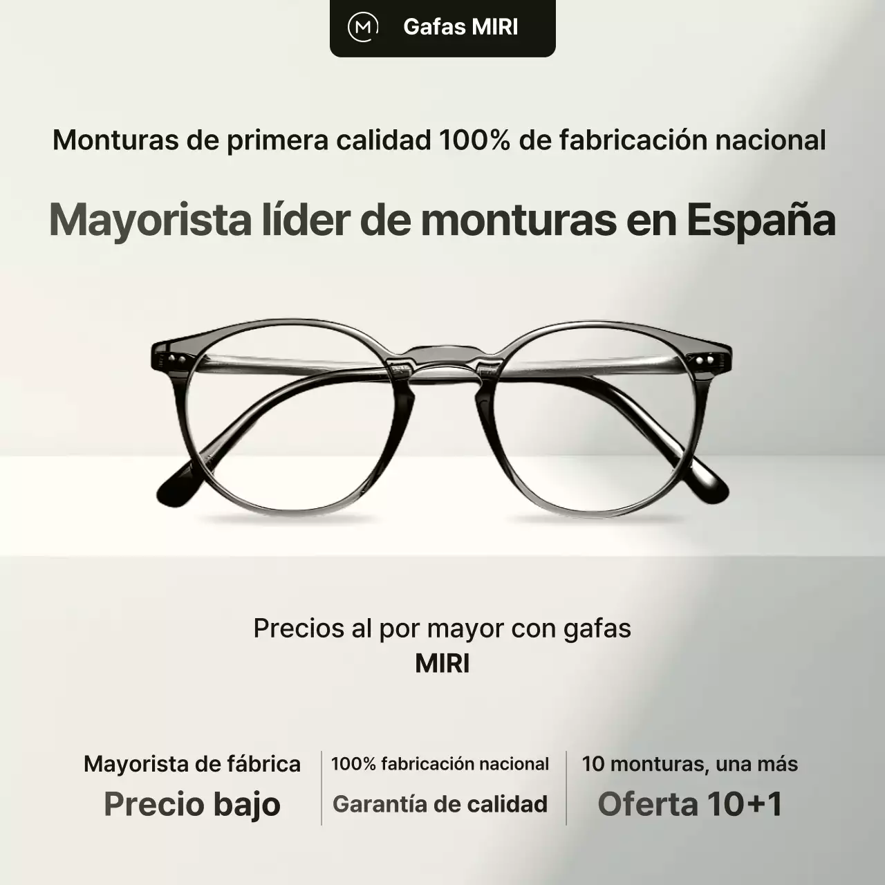 Anuncio al por mayor de monturas de gafas limpias de color beige