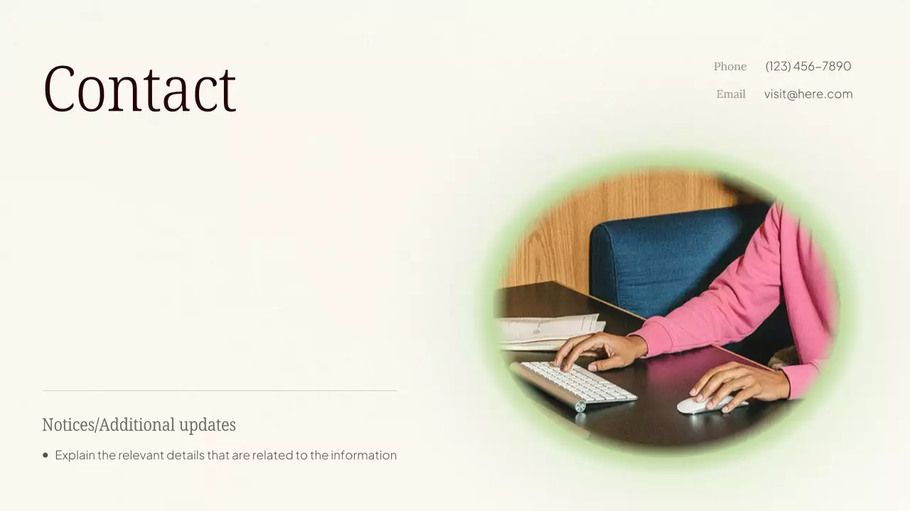 Presentasi Kursus AI Modern Warna Krem