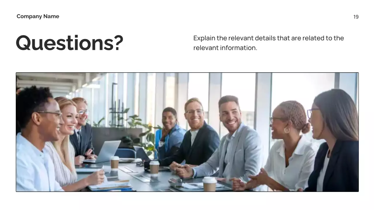 화이트 미니멀 마케팅 문서 프레젠테이션