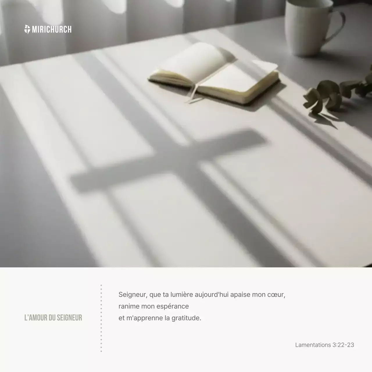 Guide de prière minimaliste blanc