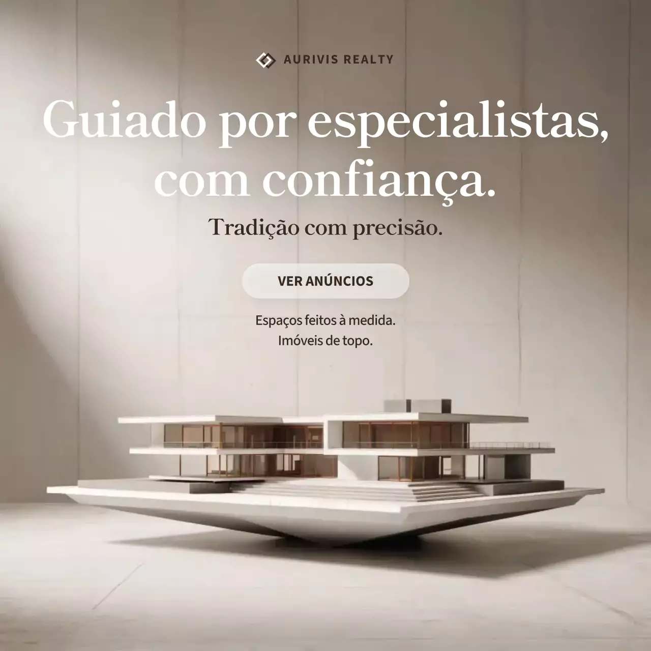 Publicação de anúncio imobiliário moderno bege no Instagram