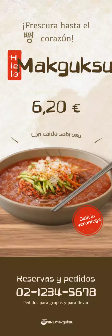Promoción del menú de fideos de trigo sarraceno rojos y bien presentados.